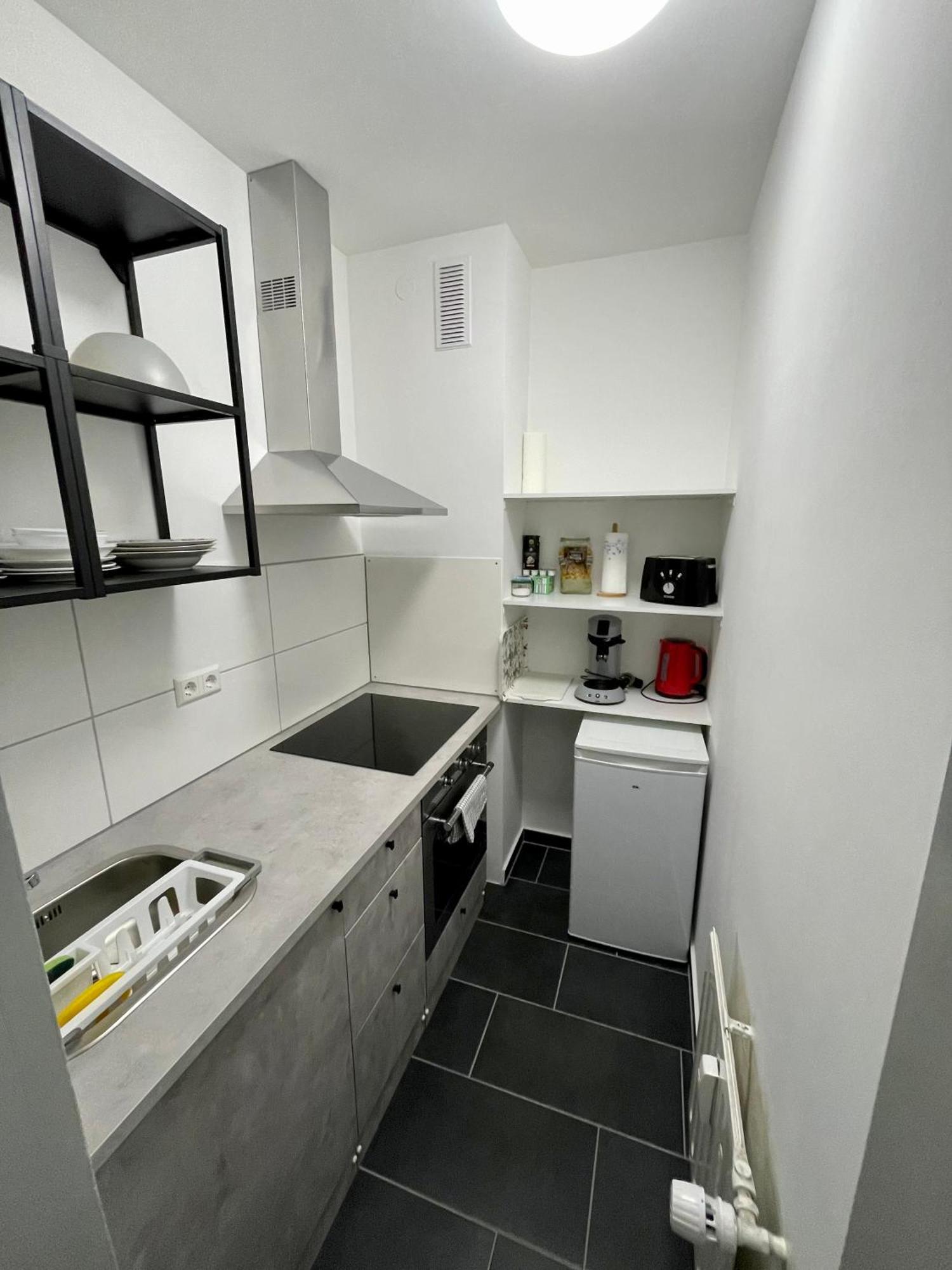 Naehe Hauptbahnhof & Ece-Center, Smart Tv Apartment Karlsruhe Luaran gambar